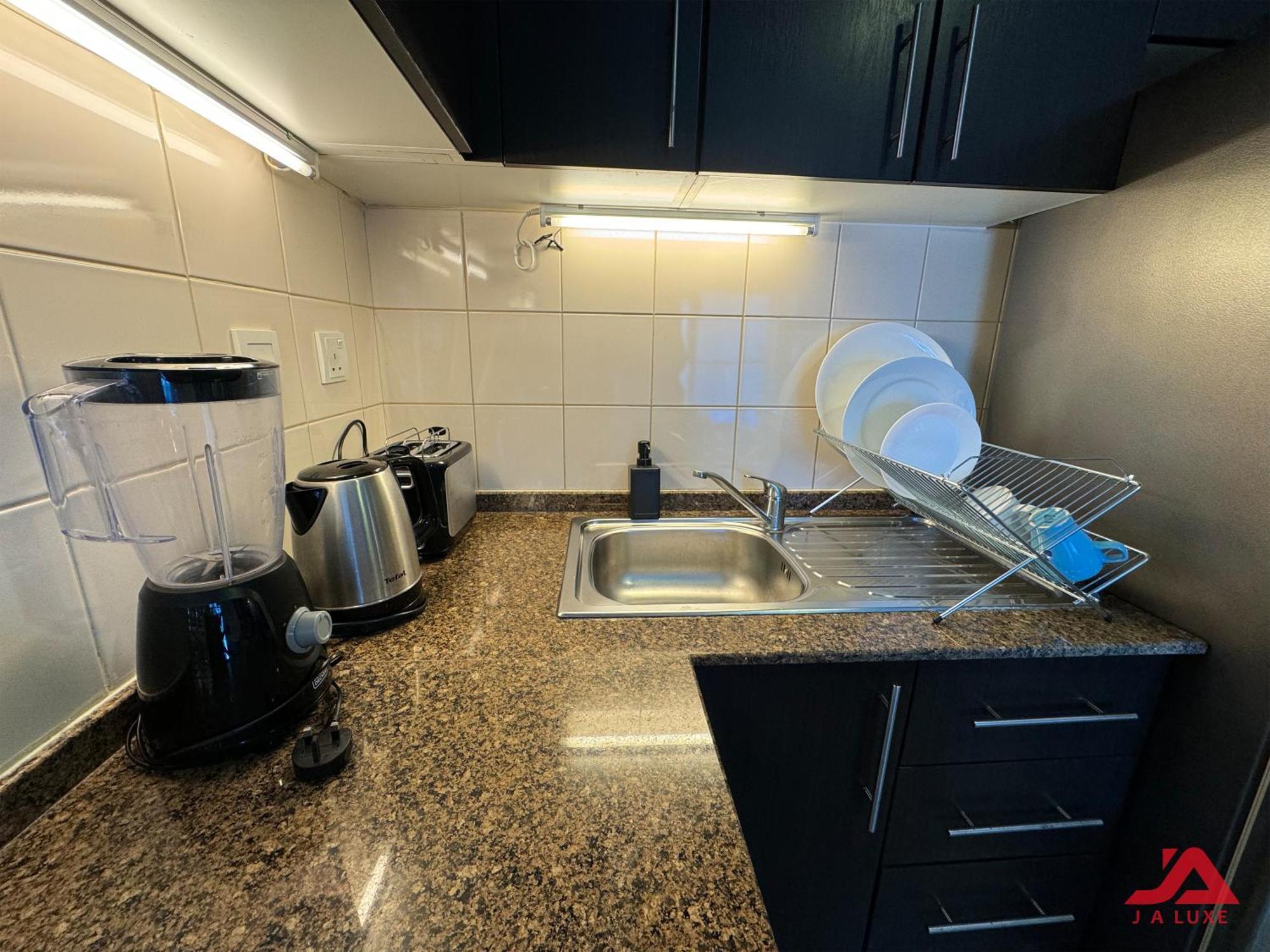 Cozy Marina & Sea View Apt In Bay Central Tower Dubai Marina With Modern Gym & Pool, Steps To Beach & Metro Экстерьер фото
