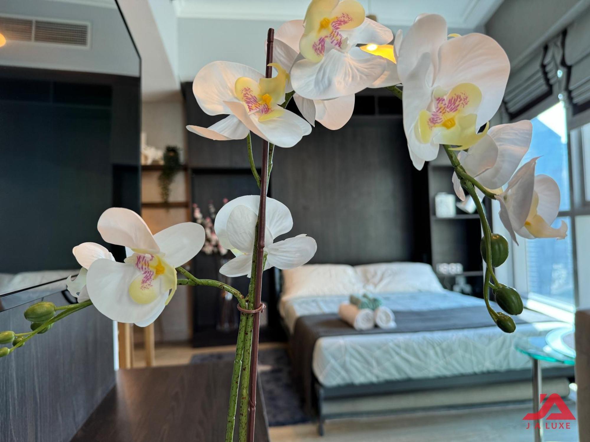 Cozy Marina & Sea View Apt In Bay Central Tower Dubai Marina With Modern Gym & Pool, Steps To Beach & Metro Экстерьер фото