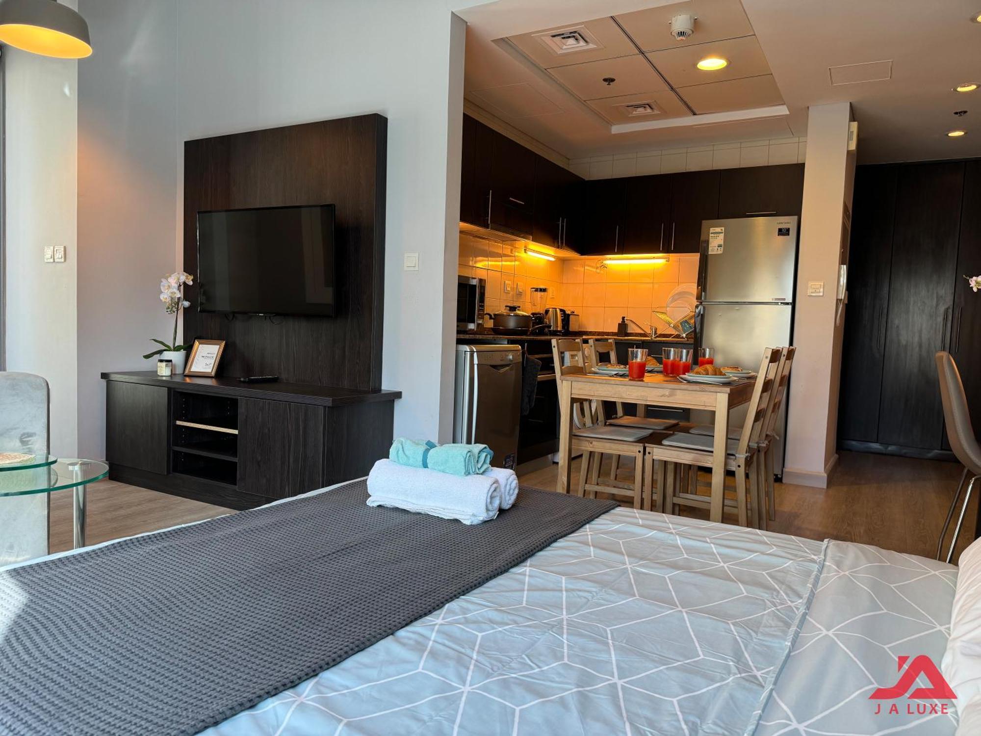 Cozy Marina & Sea View Apt In Bay Central Tower Dubai Marina With Modern Gym & Pool, Steps To Beach & Metro Экстерьер фото