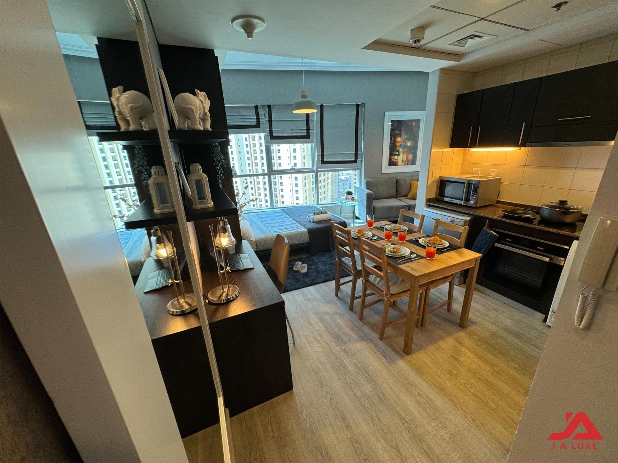 Cozy Marina & Sea View Apt In Bay Central Tower Dubai Marina With Modern Gym & Pool, Steps To Beach & Metro Экстерьер фото